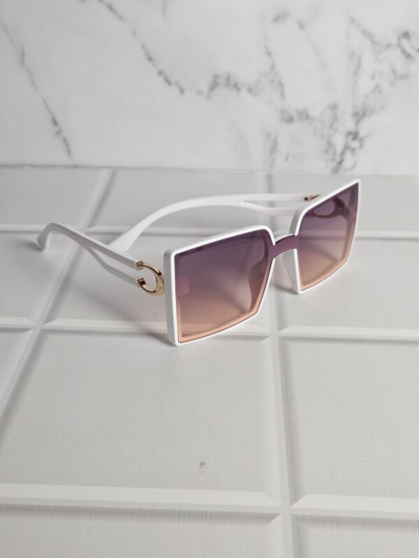 KRATI White Pearl Shades